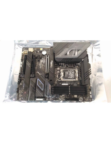 SALE OUT. Asus ROG STRIX Z790-F GAMING WIFI | Processor family Intel | Processor socket LGA1700 | DDR5 DIMM | Memory slots 4 | 