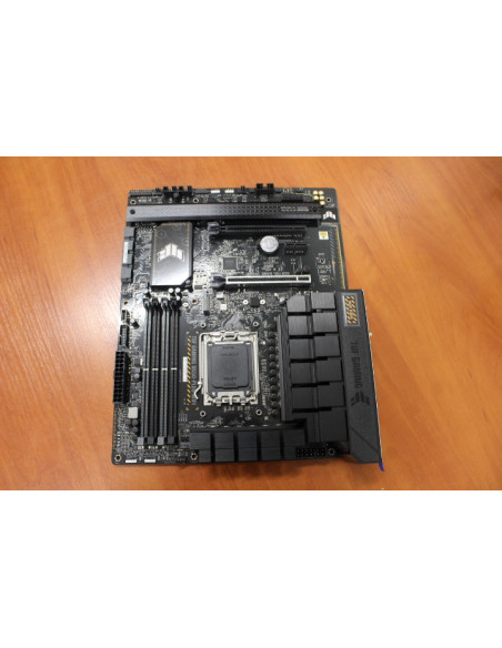 SALE OUT. | Asus TUF GAMING B650-PLUS WIFI | Processor family AMD | Processor socket AM5 | DDR5 DIMM | Memory slots 4 | Support